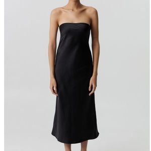 Third Form SATIN TIE BACK STRAPLESS MIDI | BLACK 8‎